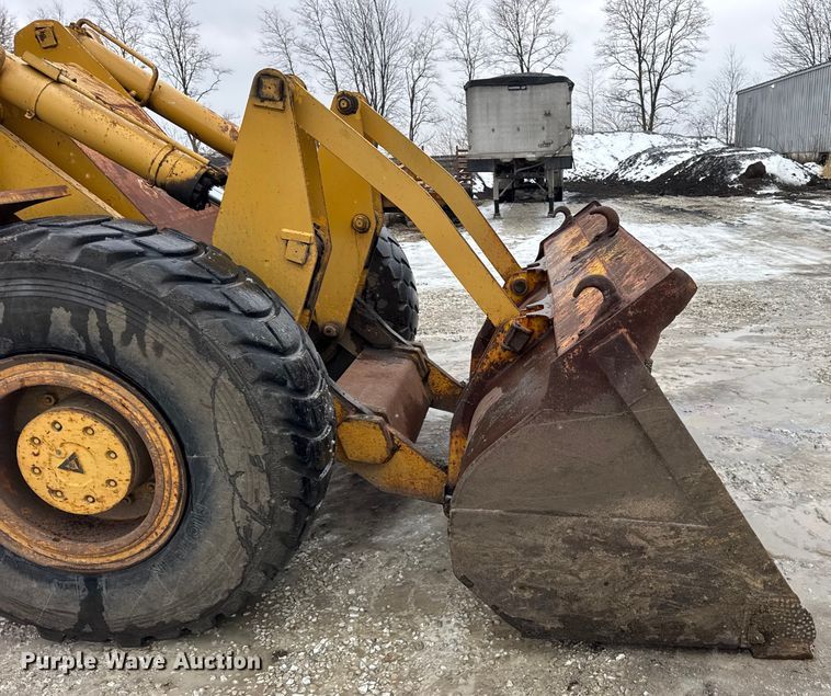 image for item ER0335 1969 Fiat-Allis 645 wheel loader