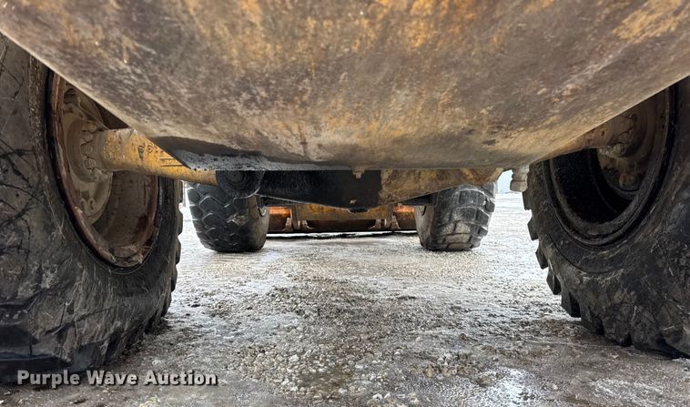 image for item ER0335 1969 Fiat-Allis 645 wheel loader