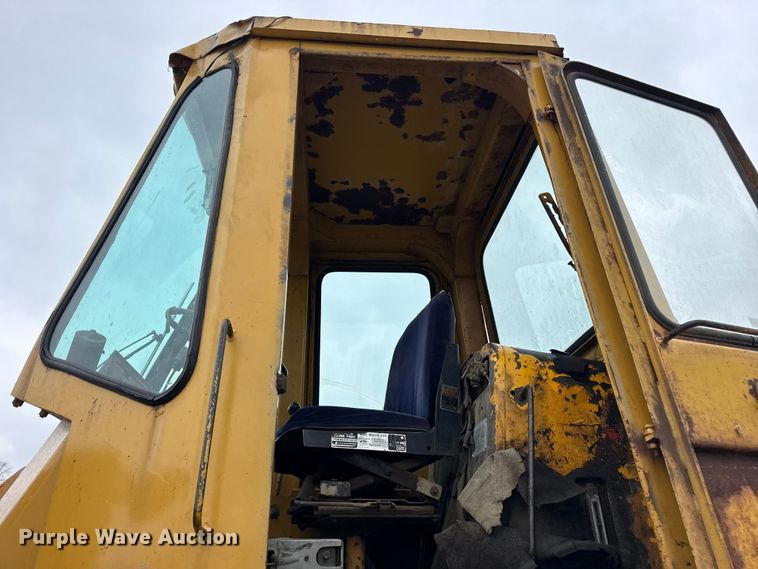 image for item ER0335 1969 Fiat-Allis 645 wheel loader