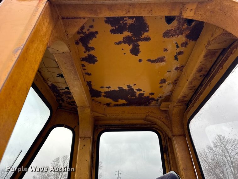 image for item ER0335 1969 Fiat-Allis 645 wheel loader