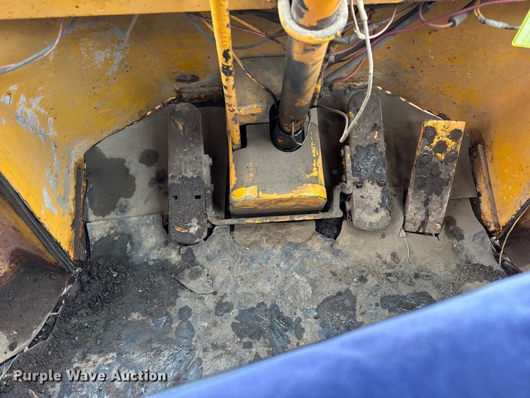 image for item ER0335 1969 Fiat-Allis 645 wheel loader