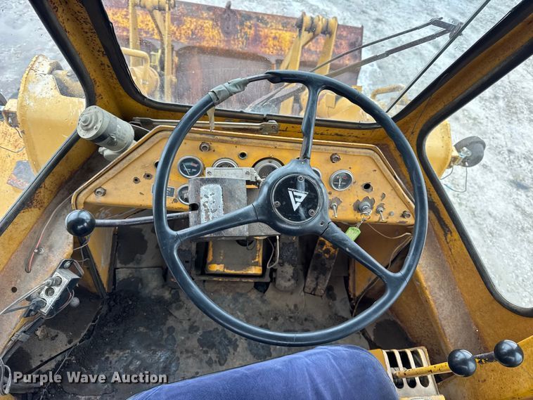 image for item ER0335 1969 Fiat-Allis 645 wheel loader