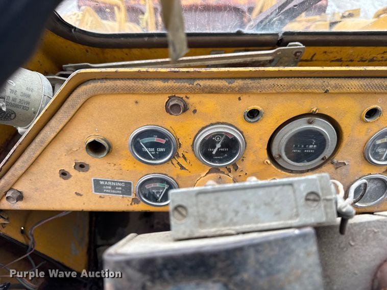 image for item ER0335 1969 Fiat-Allis 645 wheel loader