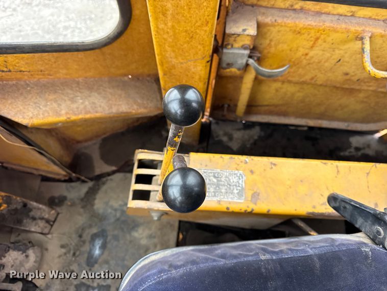 image for item ER0335 1969 Fiat-Allis 645 wheel loader