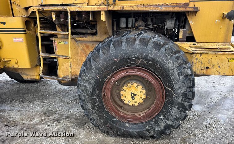 image for item ER0335 1969 Fiat-Allis 645 wheel loader