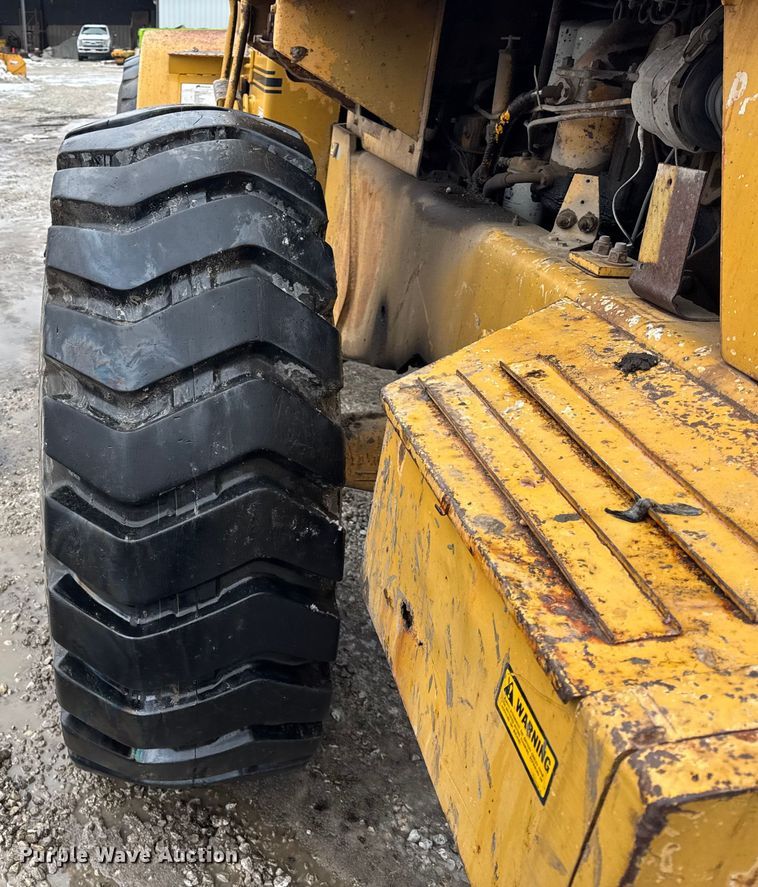 image for item ER0335 1969 Fiat-Allis 645 wheel loader