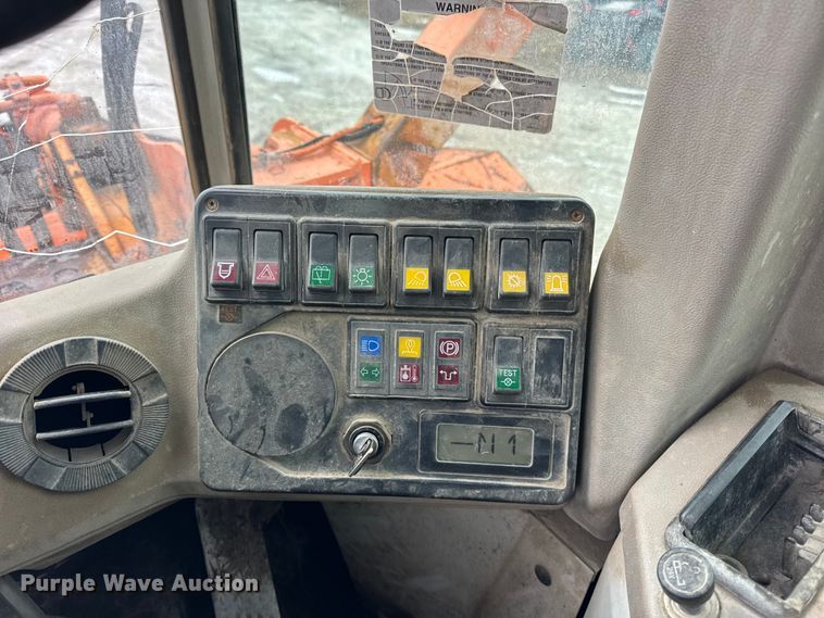 image for item ER0336 1995 Fiat Allis R160 wheel loader