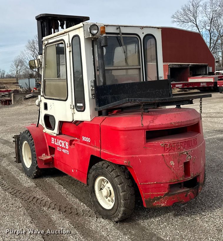 image for item ER0352 Caterpillar DPL40 forklift