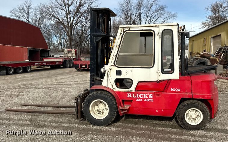 image for item ER0352 Caterpillar DPL40 forklift