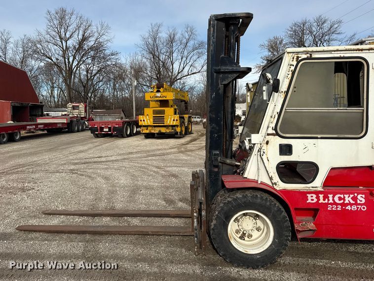 image for item ER0352 Caterpillar DPL40 forklift