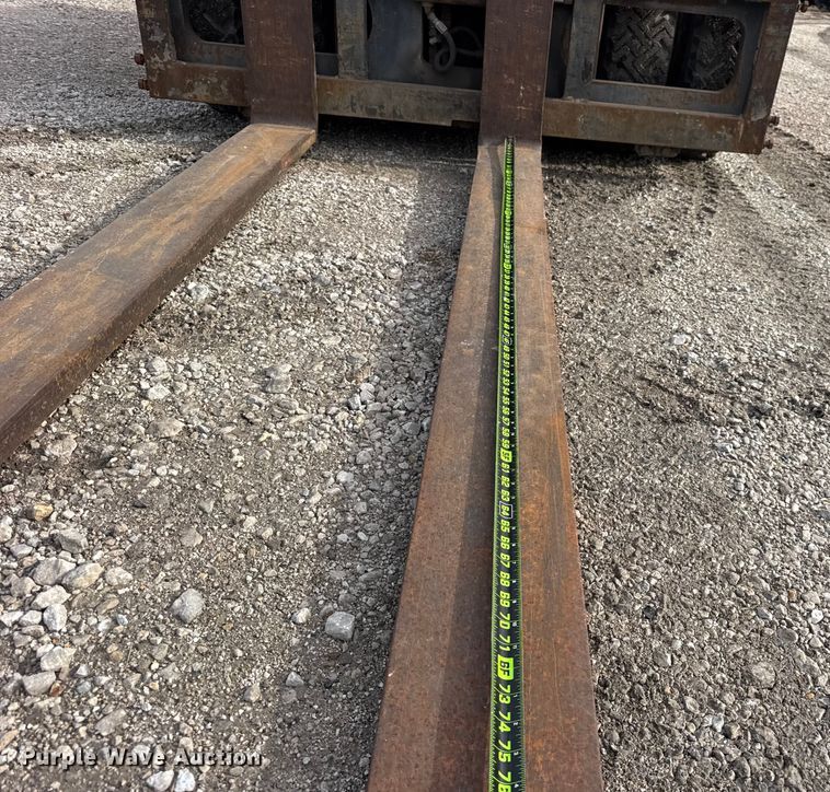 image for item ER0352 Caterpillar DPL40 forklift