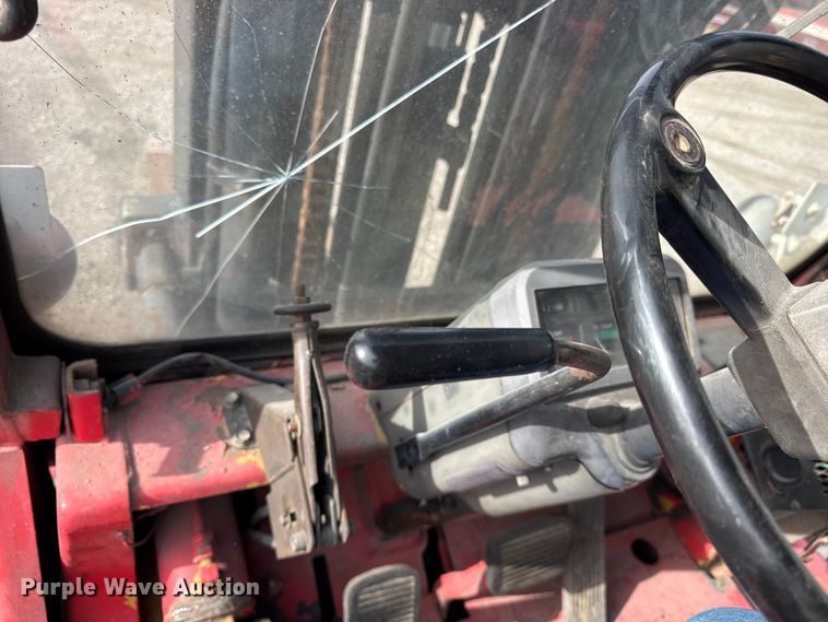 image for item ER0352 Caterpillar DPL40 forklift