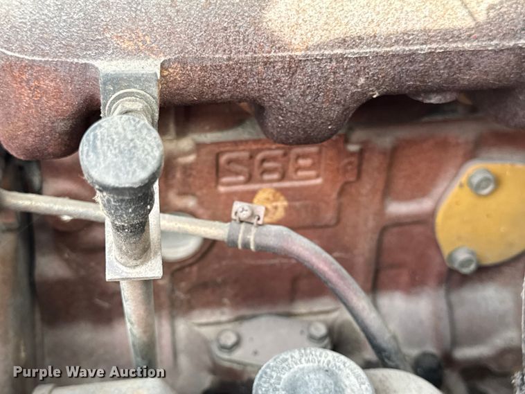 image for item ER0352 Caterpillar DPL40 forklift