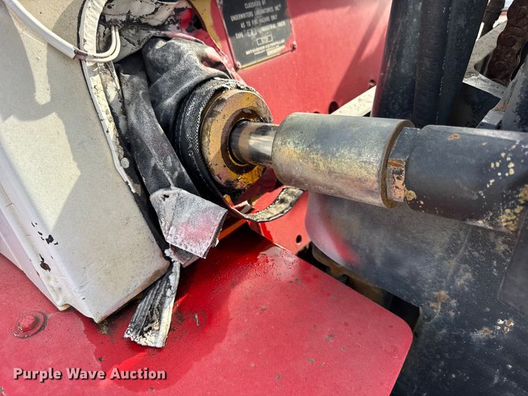 image for item ER0352 Caterpillar DPL40 forklift