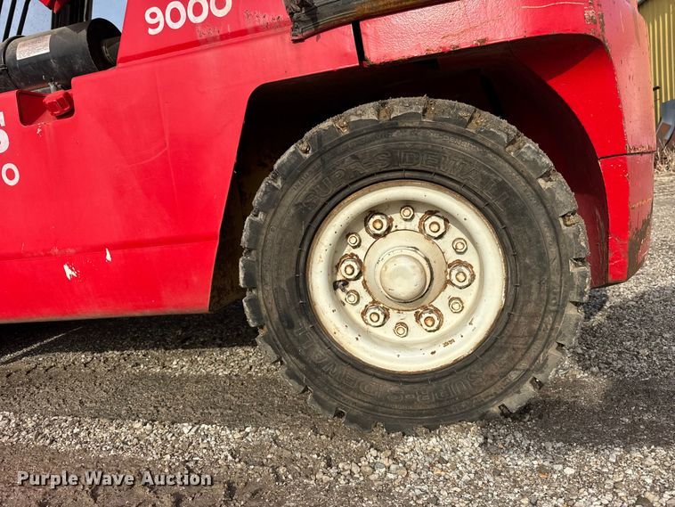 image for item ER0352 Caterpillar DPL40 forklift