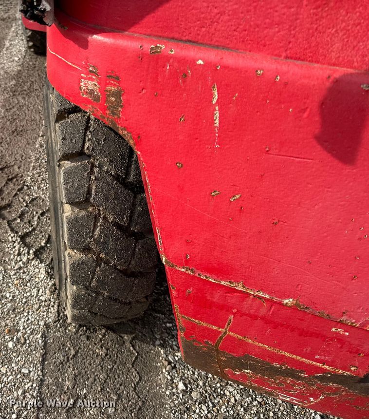 image for item ER0352 Caterpillar DPL40 forklift