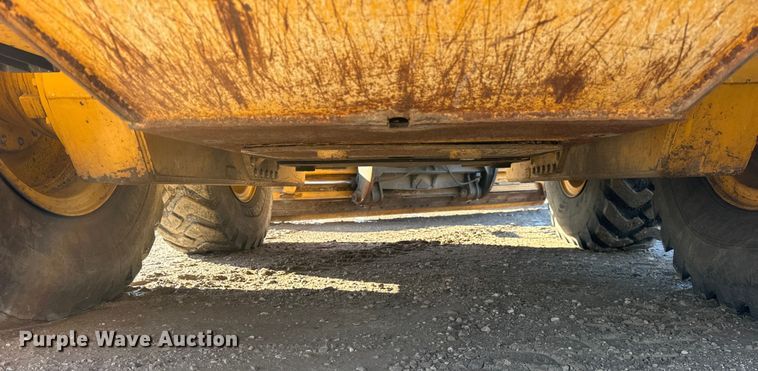 image for item ER0354 2015 John Deere 770G motor grader