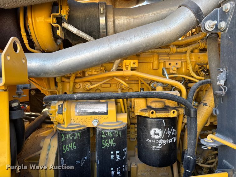 image for item ER0354 2015 John Deere 770G motor grader