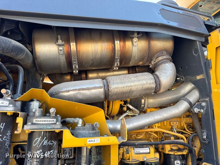 image for item ER0354 2015 John Deere 770G motor grader