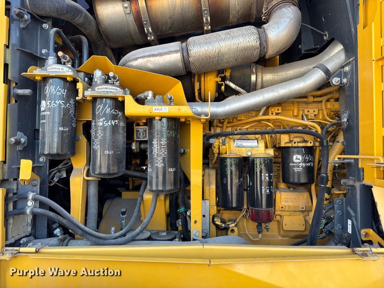 image for item ER0354 2015 John Deere 770G motor grader