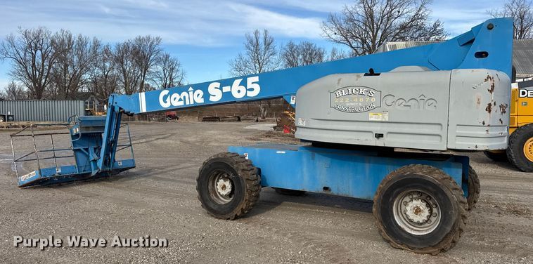 image for item ER0355 1998 Genie S65 boom lift