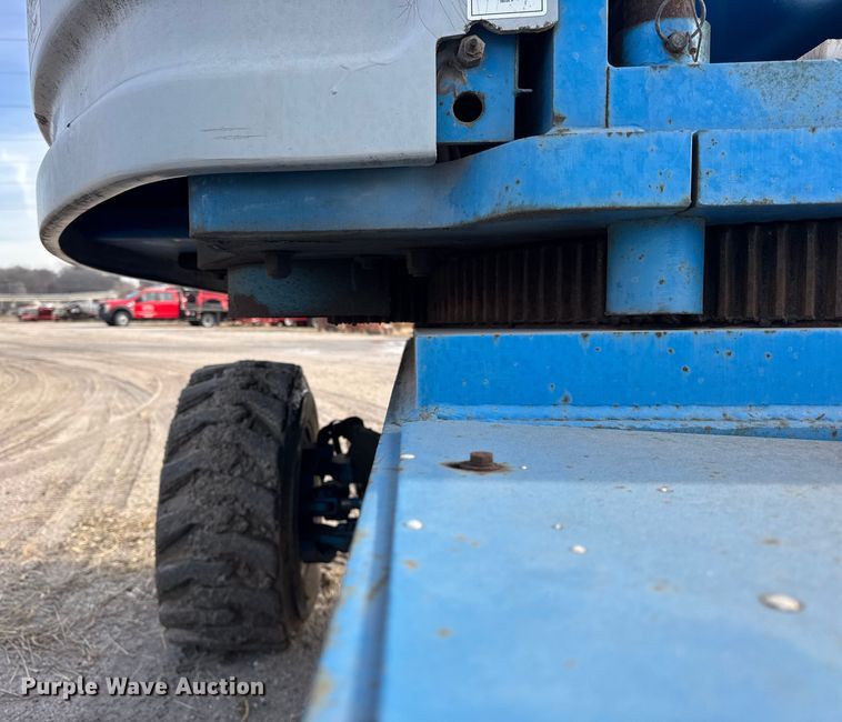 image for item ER0355 1998 Genie S65 boom lift