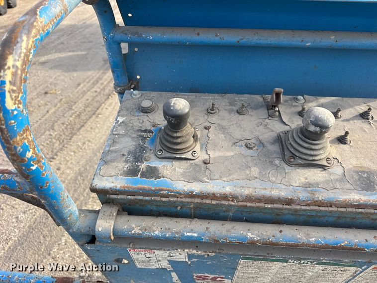 image for item ER0355 1998 Genie S65 boom lift