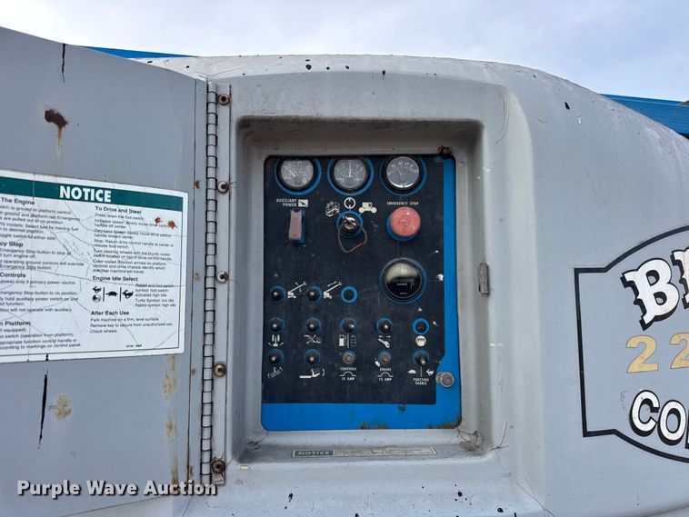 image for item ER0355 1998 Genie S65 boom lift