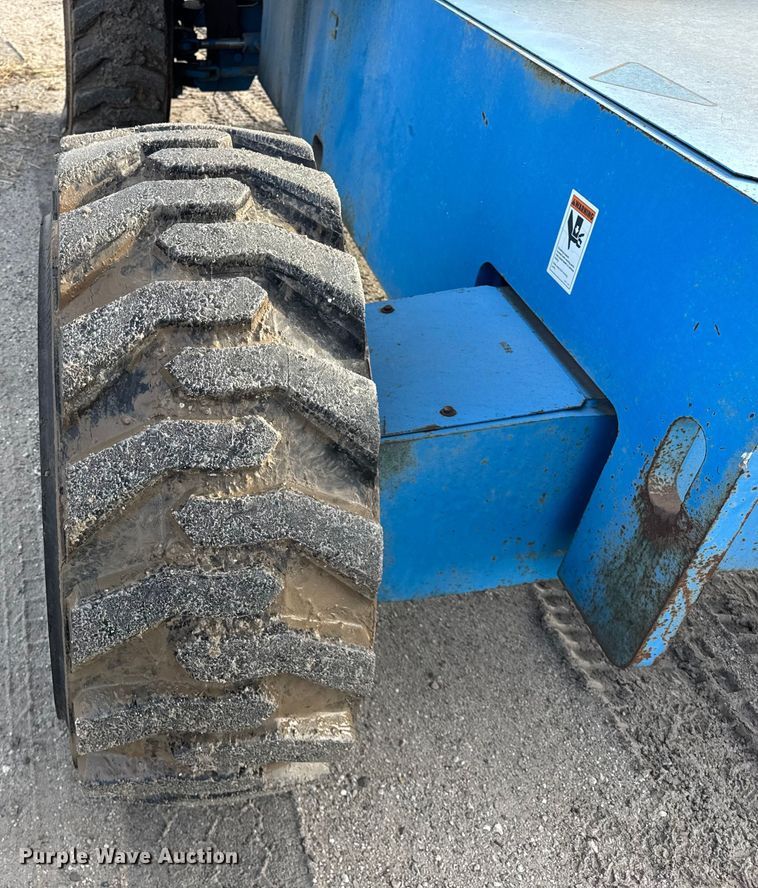 image for item ER0355 1998 Genie S65 boom lift