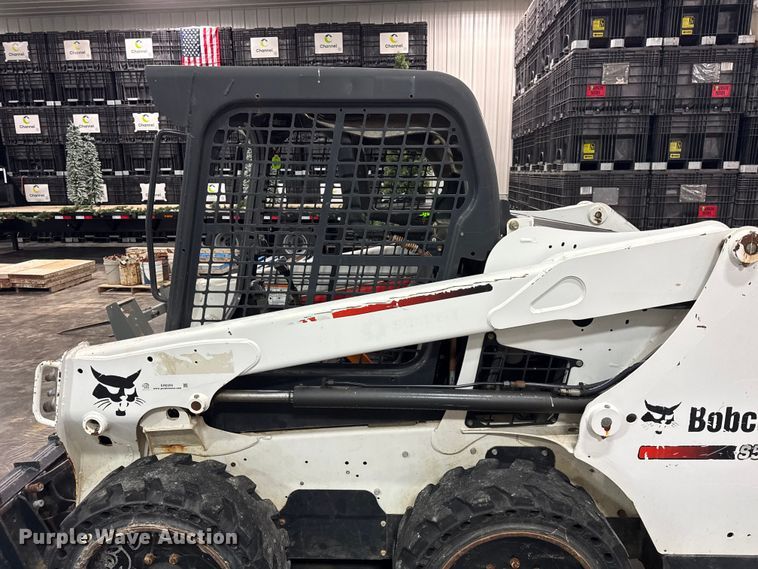 image for item ER0359 2016 Bobcat S550 skid steer loader