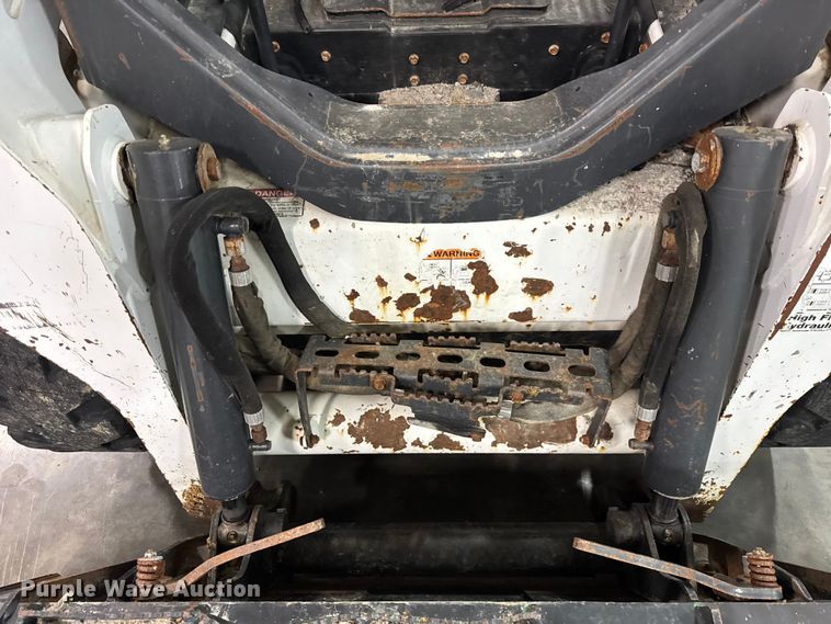 image for item ER0359 2016 Bobcat S550 skid steer loader