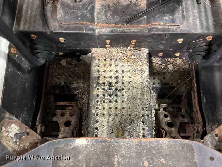 image for item ER0359 2016 Bobcat S550 skid steer loader