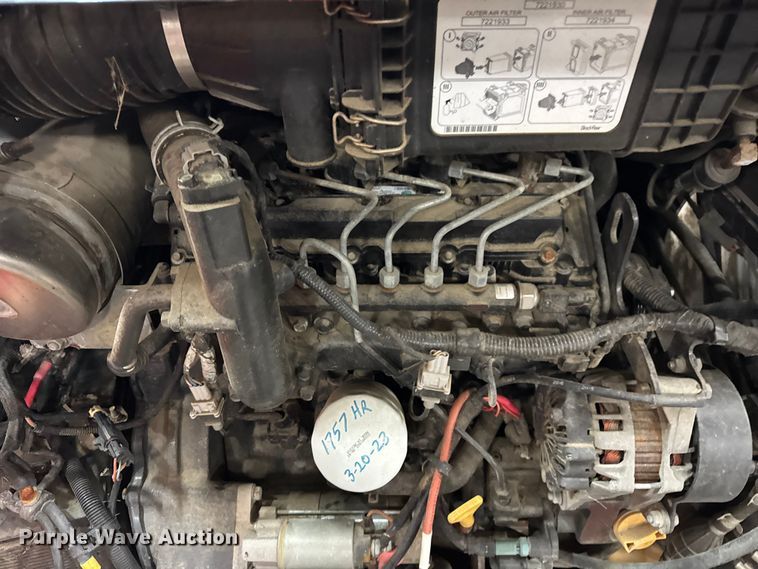 image for item ER0359 2016 Bobcat S550 skid steer loader