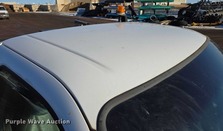 image for item ES2636 1999 Ford F250 flatbed pickup truck