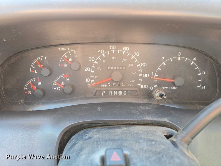 image for item ES2636 1999 Ford F250 flatbed pickup truck