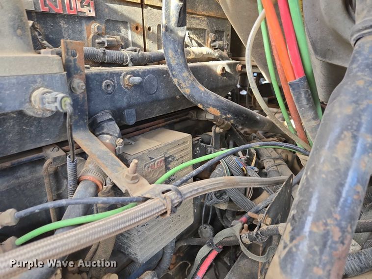 image for item ES2637 1996 Ford AT9513 semi truck