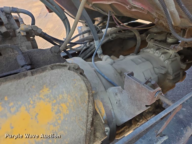 image for item ES2638 1978 Ford LT8000 tank truck