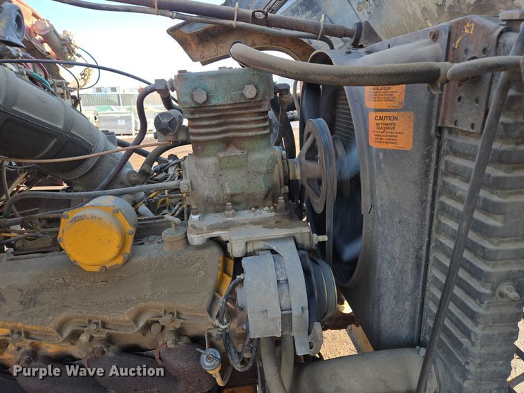 image for item ES2638 1978 Ford LT8000 tank truck