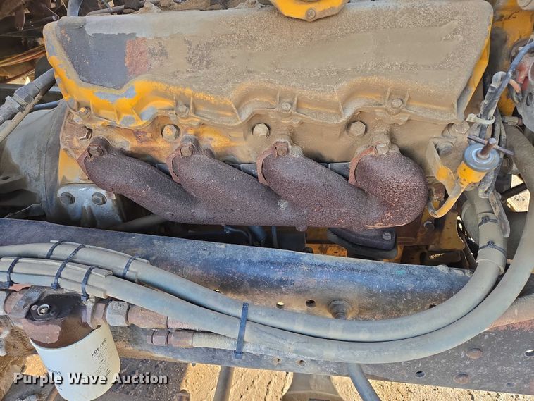 image for item ES2638 1978 Ford LT8000 tank truck