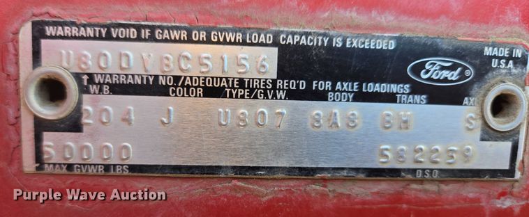 image for item ES2638 1978 Ford LT8000 tank truck