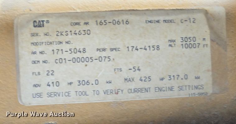 image for item ES2640 2000 Sterling A9522 semi truck