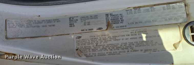 image for item ES2640 2000 Sterling A9522 semi truck