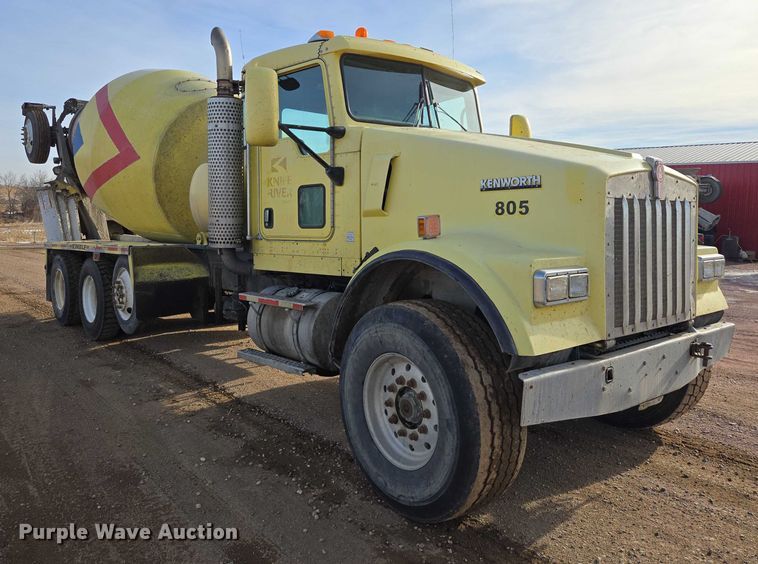 image for item ES2656 2006 Kenworth W900 ready mix truck