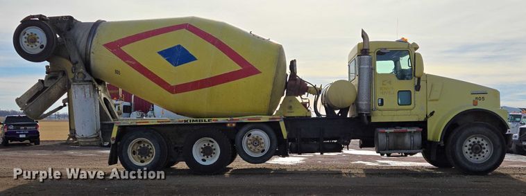 image for item ES2656 2006 Kenworth W900 ready mix truck