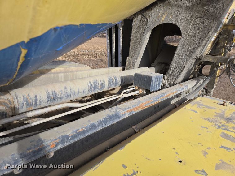 image for item ES2656 2006 Kenworth W900 ready mix truck