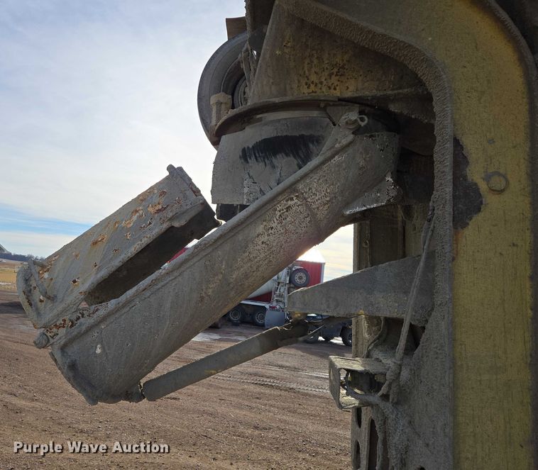 image for item ES2656 2006 Kenworth W900 ready mix truck