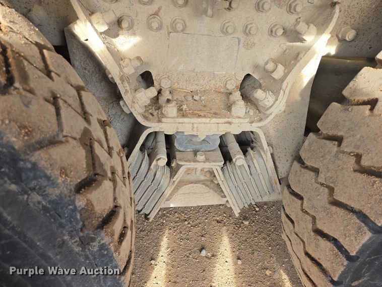 image for item ES2656 2006 Kenworth W900 ready mix truck