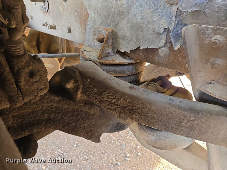 image for item ES2656 2006 Kenworth W900 ready mix truck