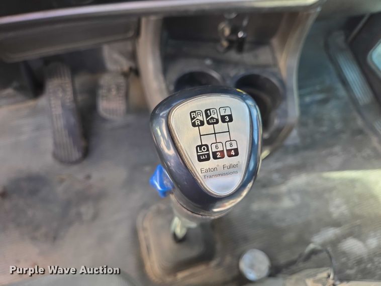 image for item ES2656 2006 Kenworth W900 ready mix truck