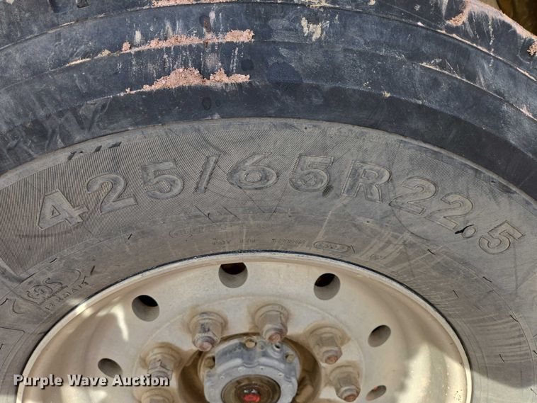 image for item ES2656 2006 Kenworth W900 ready mix truck